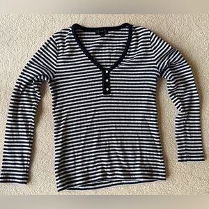 Jcrew navy and white striped ribbed knit Henley long sleeve shirt size M
